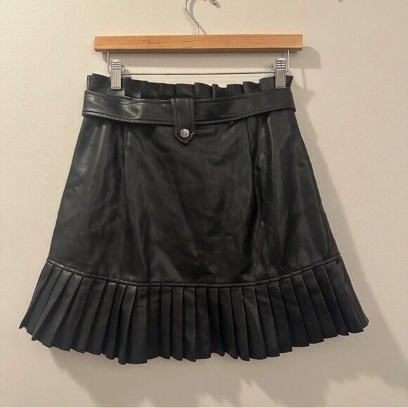 Zara Black Faux Leather Pleated Mini Skirt Women’s Medium Chic Modern Style - Picture 3 of 12